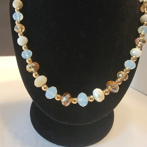 Kim Rogers Champagne, Opalescent, Milk Glass and Goldtone Beaded Necklace - Picture 1 of 5